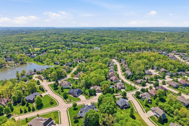 5010 STEEPLECHASE DR, Columbia, MO 65203