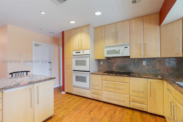 1731 NW 108th Ave, Pembroke Pines, FL 33026
