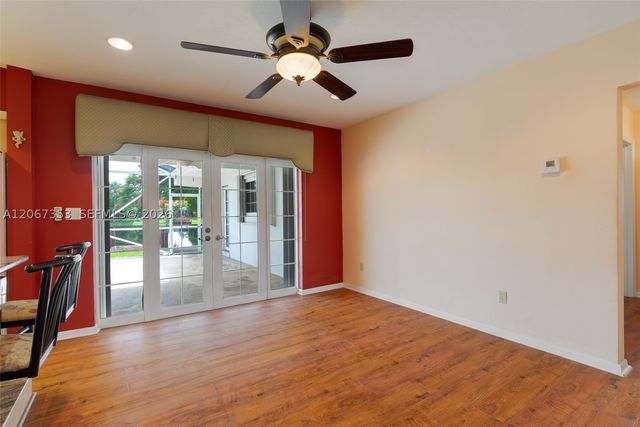 1731 NW 108th Ave, Pembroke Pines, FL 33026