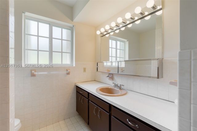 1731 NW 108th Ave, Pembroke Pines, FL 33026