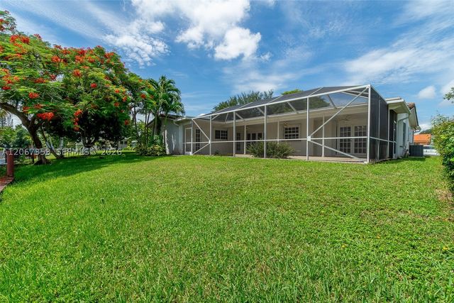 1731 NW 108th Ave, Pembroke Pines, FL 33026