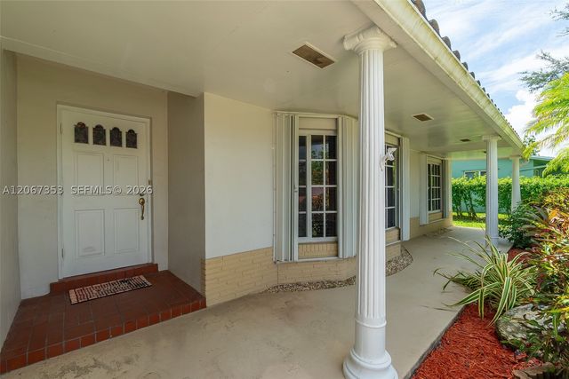 1731 NW 108th Ave, Pembroke Pines, FL 33026