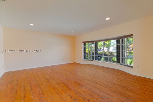 1731 NW 108th Ave, Pembroke Pines, FL 33026
