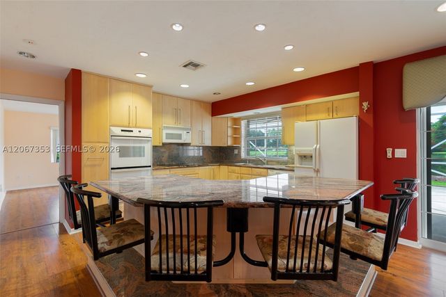 1731 NW 108th Ave, Pembroke Pines, FL 33026
