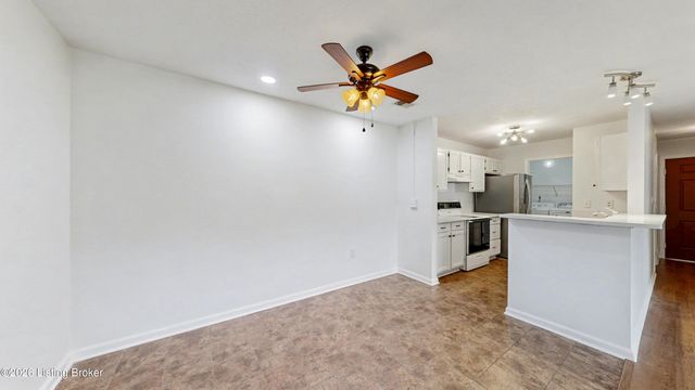 321 Piatt Pl 104, Louisville, KY 40223