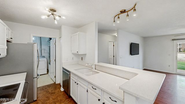 321 Piatt Pl 104, Louisville, KY 40223