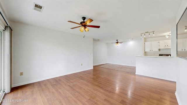 321 Piatt Pl 104, Louisville, KY 40223