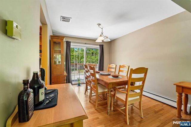 44 Brookwood Drive, Mahwah, NJ 07430