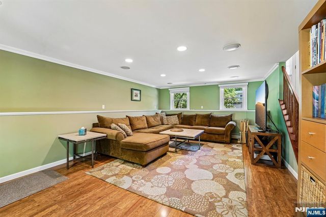 44 Brookwood Drive, Mahwah, NJ 07430