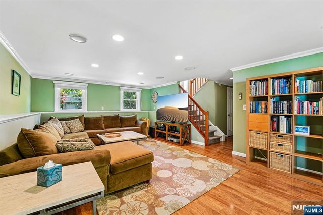 44 Brookwood Drive, Mahwah, NJ 07430