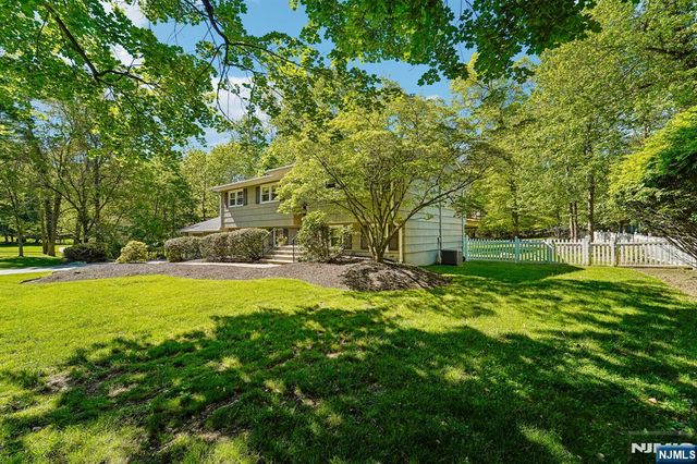 44 Brookwood Drive, Mahwah, NJ 07430