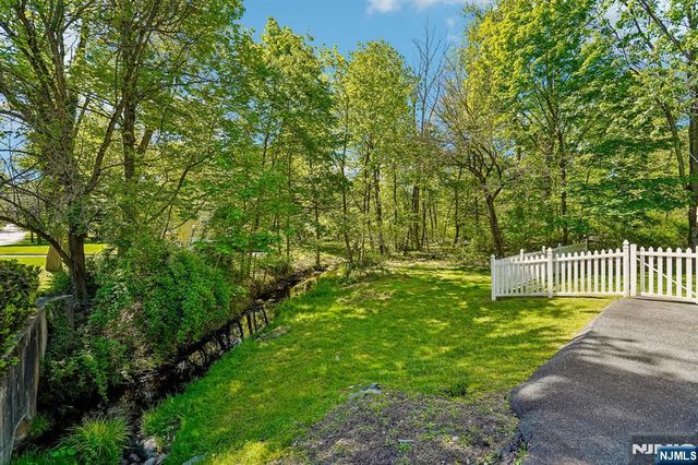 44 Brookwood Drive, Mahwah, NJ 07430