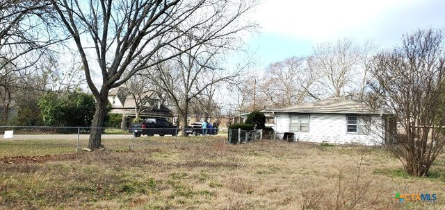 112 College Avenue, Oglesby, TX 76561