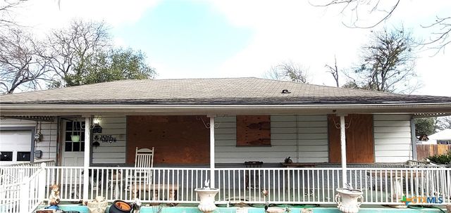 112 College Avenue, Oglesby, TX 76561