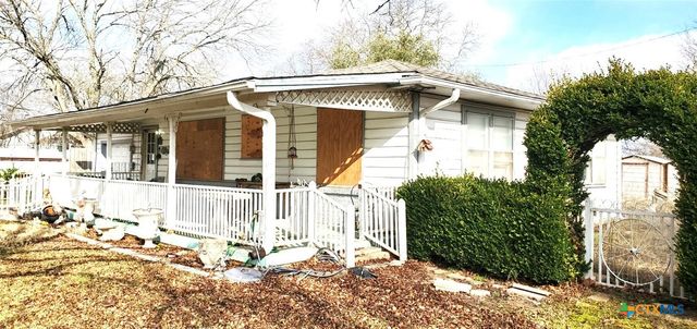112 College Avenue, Oglesby, TX 76561