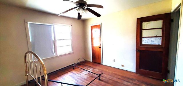 112 College Avenue, Oglesby, TX 76561