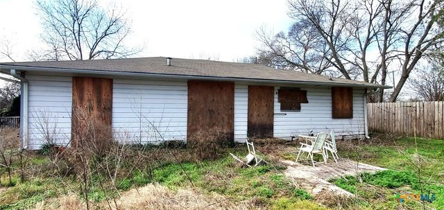 112 College Avenue, Oglesby, TX 76561