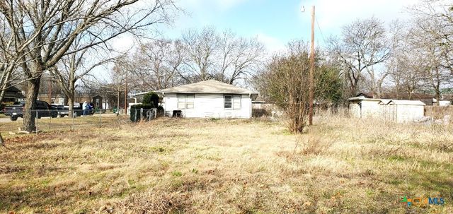 112 College Avenue, Oglesby, TX 76561
