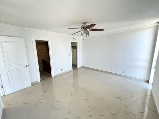 4800 Bayview Drive 406, Fort Lauderdale, FL 33308