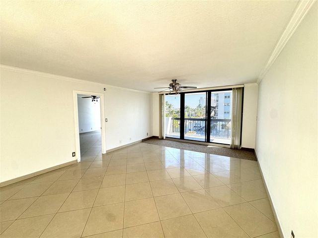 4800 Bayview Drive 406, Fort Lauderdale, FL 33308