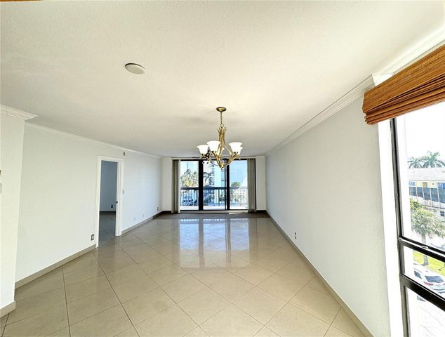 4800 Bayview Drive 406, Fort Lauderdale, FL 33308