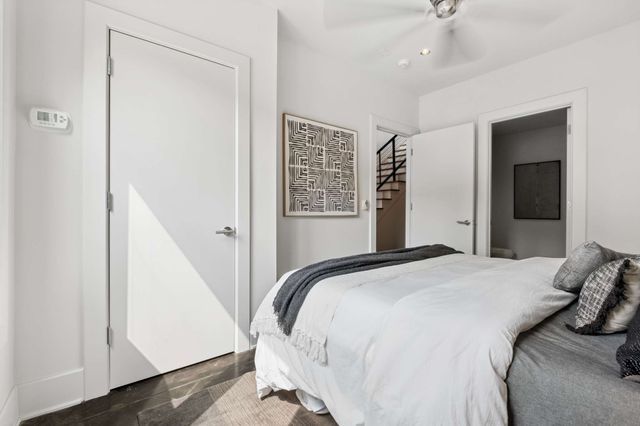 418 Van Buren St, Nashville, TN 37208