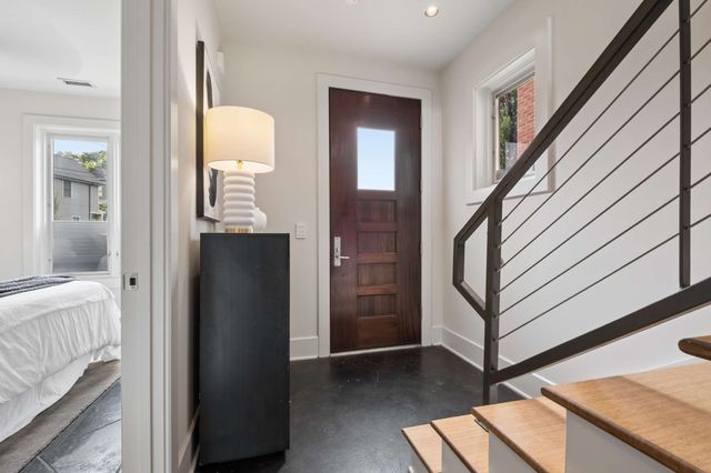 418 Van Buren St, Nashville, TN 37208