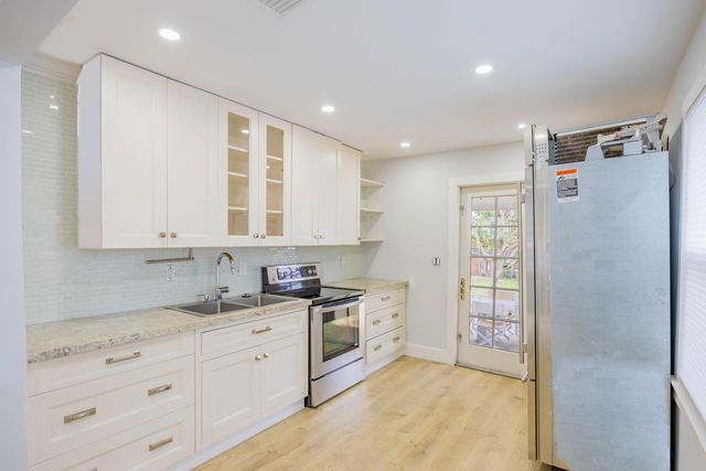 730 Winters Street, West Palm Beach, FL 33405