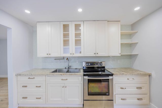 730 Winters Street, West Palm Beach, FL 33405