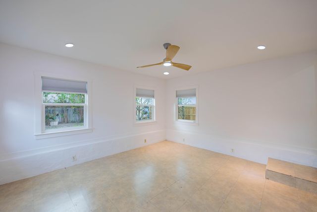 730 Winters Street, West Palm Beach, FL 33405