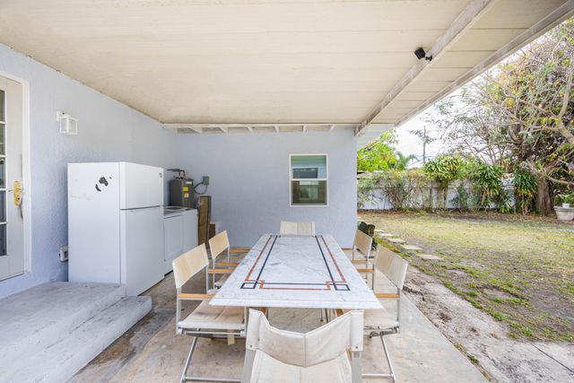 730 Winters Street, West Palm Beach, FL 33405