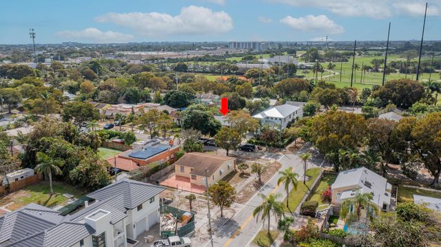 730 Winters Street, West Palm Beach, FL 33405