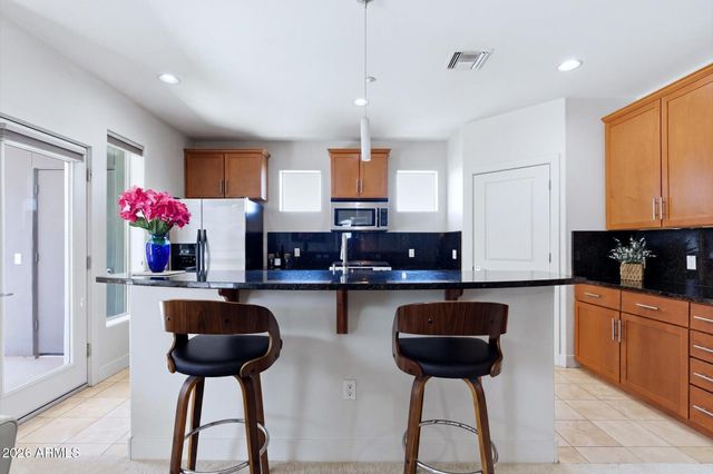 945 E PLAYA DEL NORTE Drive 4023, Tempe, AZ 85288
