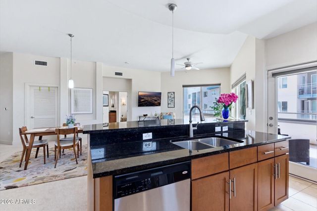 945 E PLAYA DEL NORTE Drive 4023, Tempe, AZ 85288