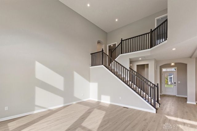 2587 Golden Leaf Drive, Beavercreek, OH 45431