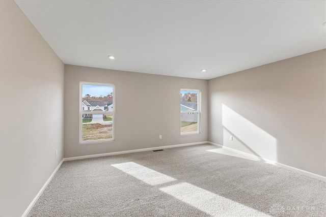 2587 Golden Leaf Drive, Beavercreek, OH 45431