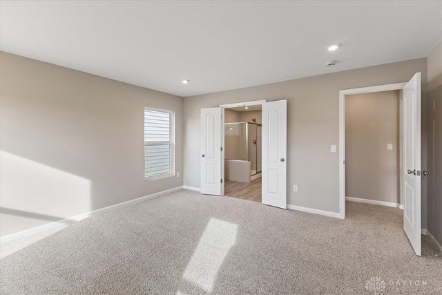 2587 Golden Leaf Drive, Beavercreek, OH 45431