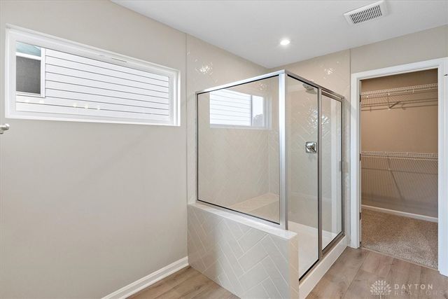 2587 Golden Leaf Drive, Beavercreek, OH 45431