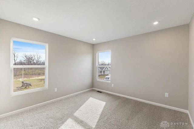 2587 Golden Leaf Drive, Beavercreek, OH 45431