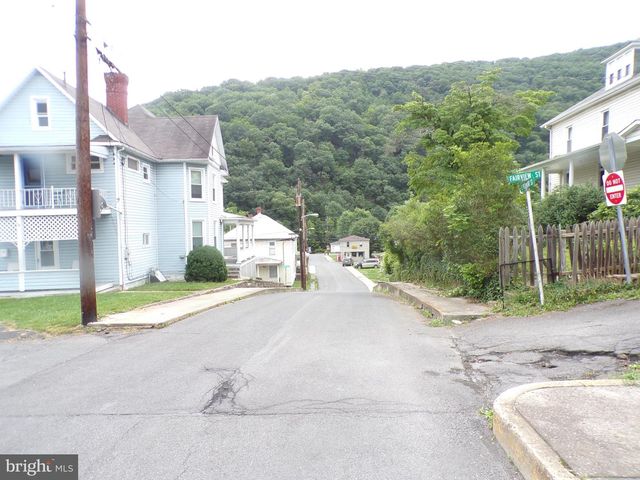 149 & 151 E PIEDMONT ST, Keyser, WV 26726