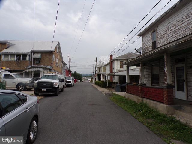 149 & 151 E PIEDMONT ST, Keyser, WV 26726