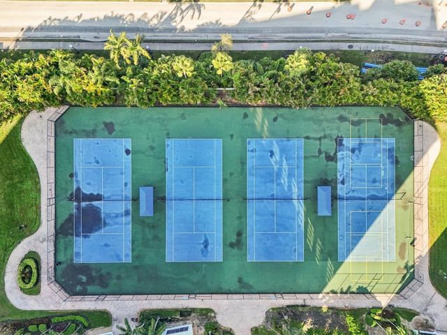 600 Three Islands Boulevard 1106, Hallandale Beach, FL 33009