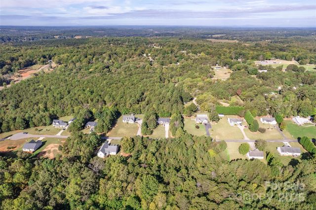 171 Braxton Drive 12, Statesville, NC 28677