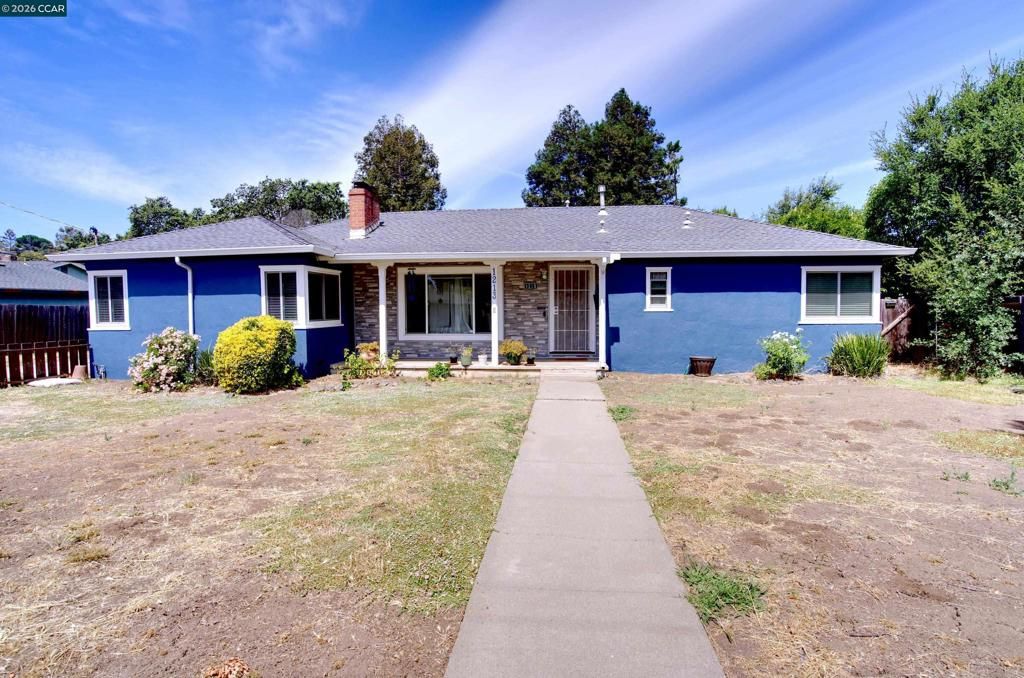 Image 2 of property listing at 1213 Grove Way, Concord, CA 94518