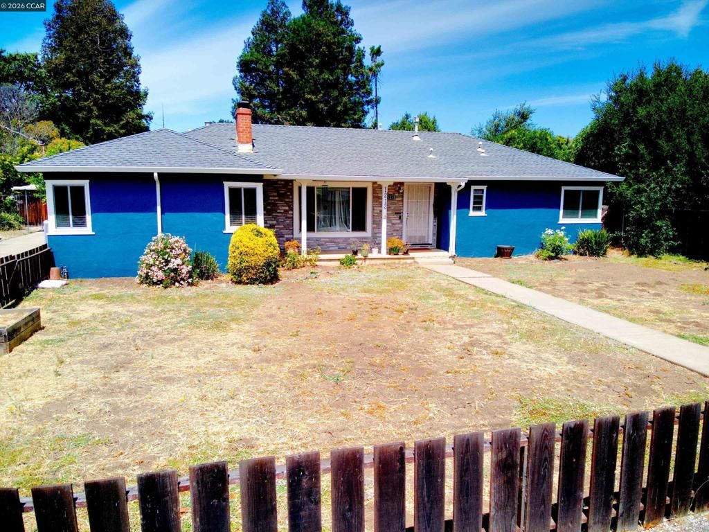 Image 3 of property listing at 1213 Grove Way, Concord, CA 94518