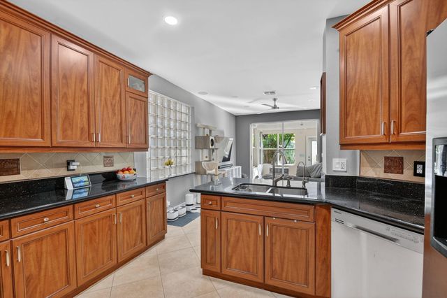 7132 Craw Key Way, Lake Worth, FL 33467