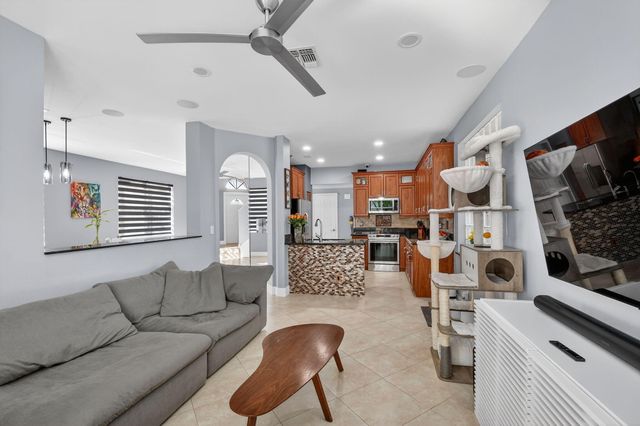 7132 Craw Key Way, Lake Worth, FL 33467