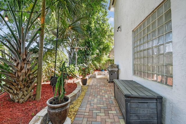 7132 Craw Key Way, Lake Worth, FL 33467