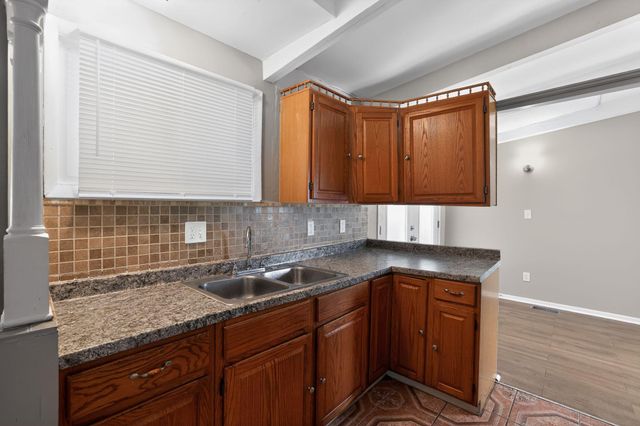 994 Sunbury Road, Columbus, OH 43219
