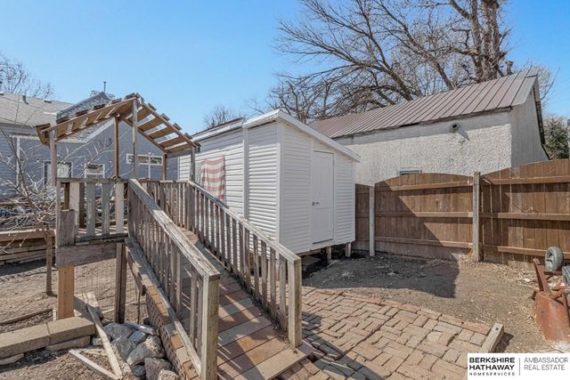 4226 Patrick Avenue, Omaha, NE 68111